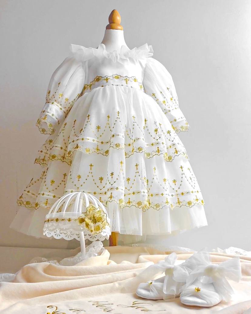 Одяг для дівчаток